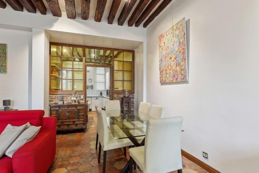 Marais Historical Center Parisian 3br