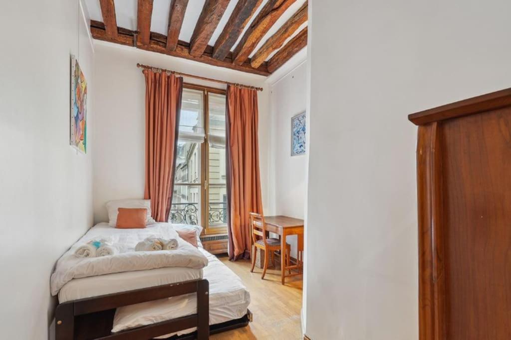 Marais Historical Center Parisian 3br Appartement *