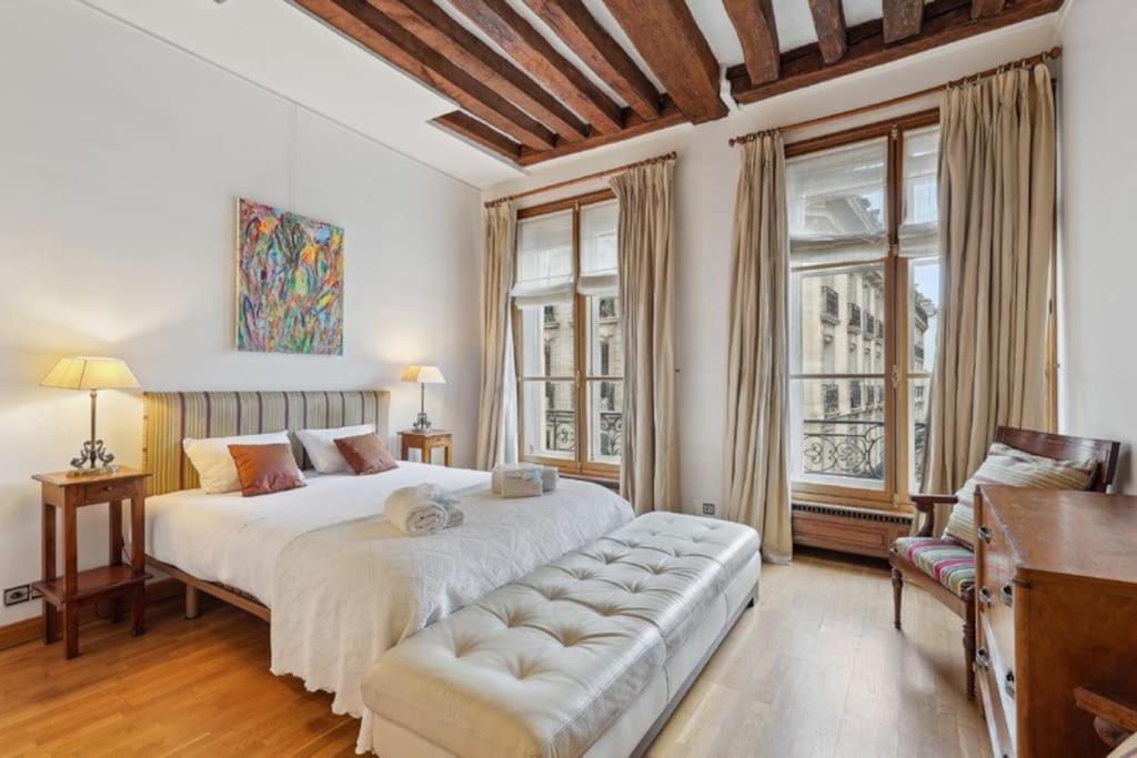 Marais Historical Center Parisian 3br Parijs